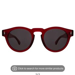 ILLESTEVA Sunglasses NWT